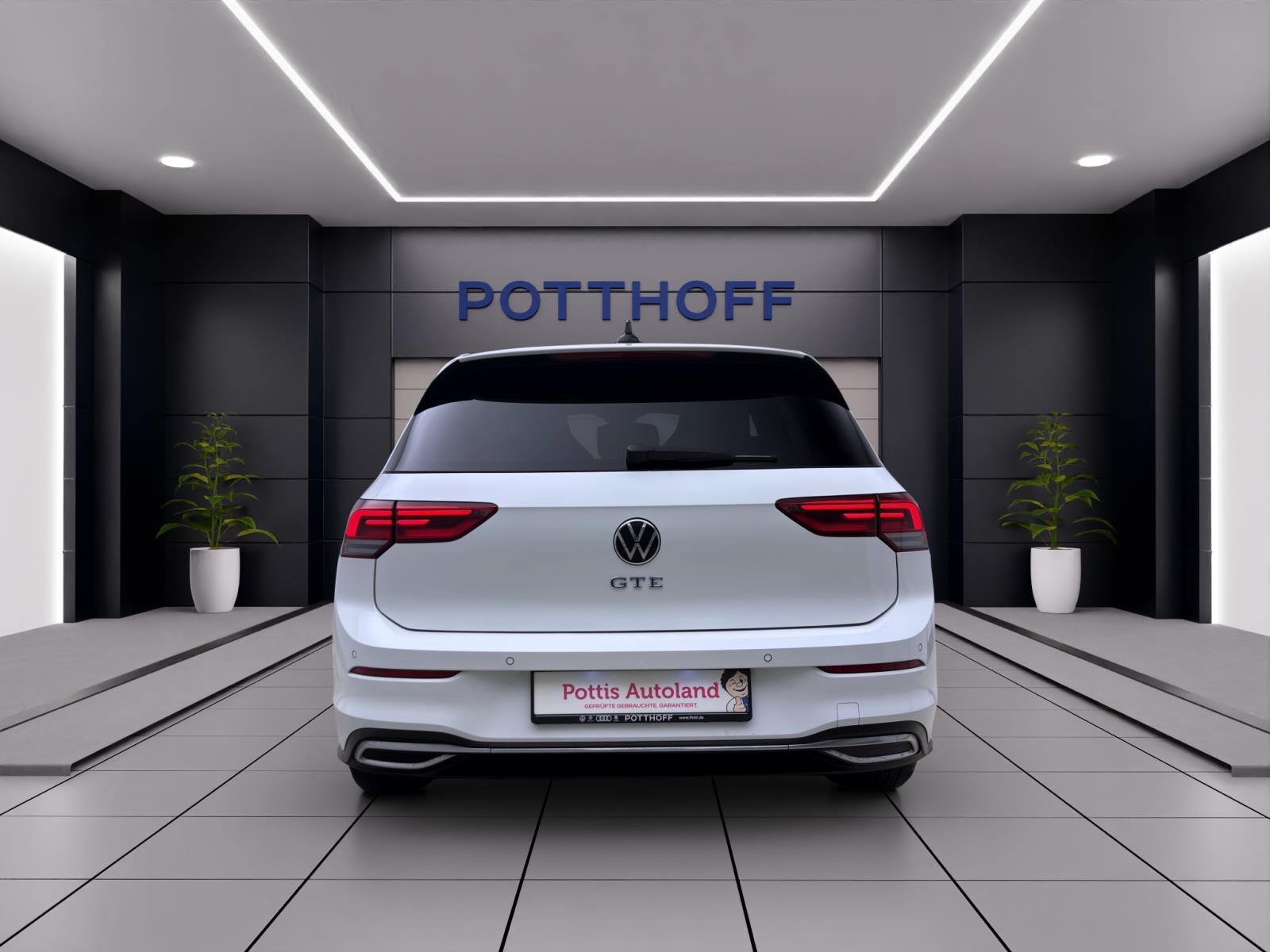 Volkswagen Golf GTE NAVI AHK KAMERA PDC ACC