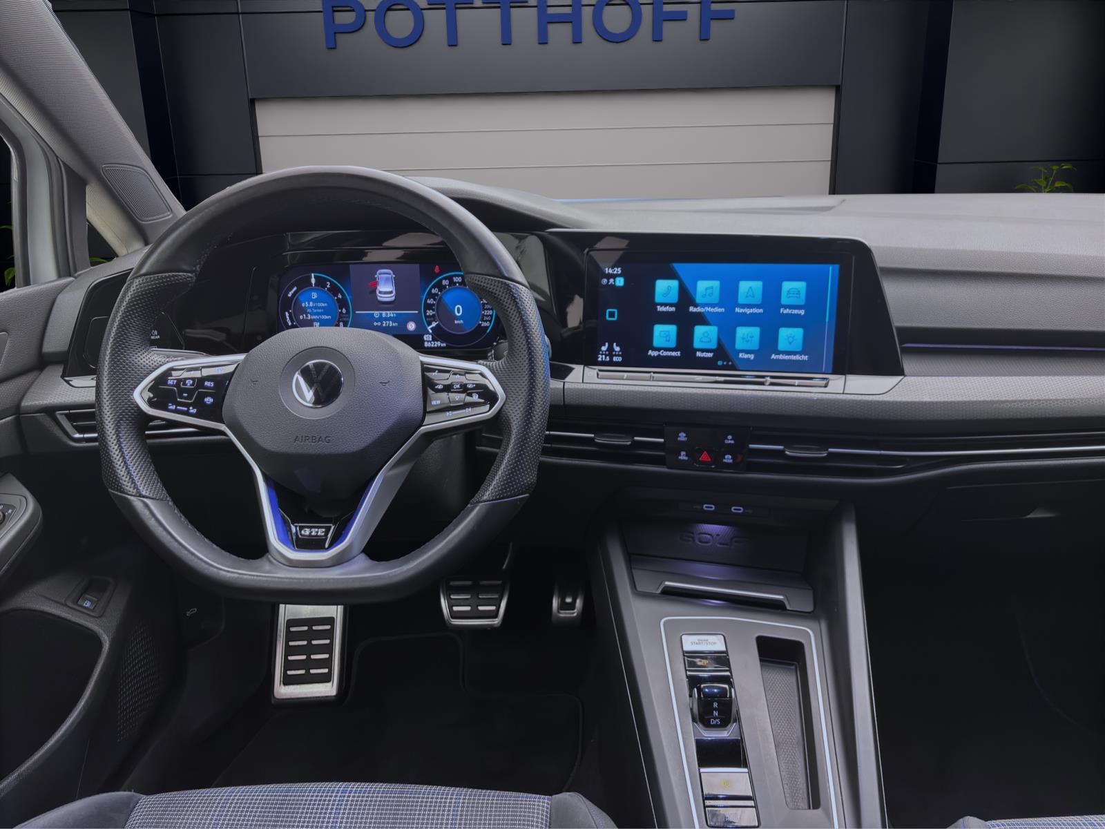 Volkswagen Golf GTE NAVI AHK KAMERA PDC ACC