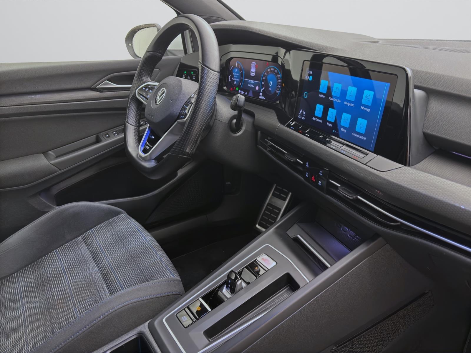 Volkswagen Golf GTE NAVI AHK KAMERA PDC ACC