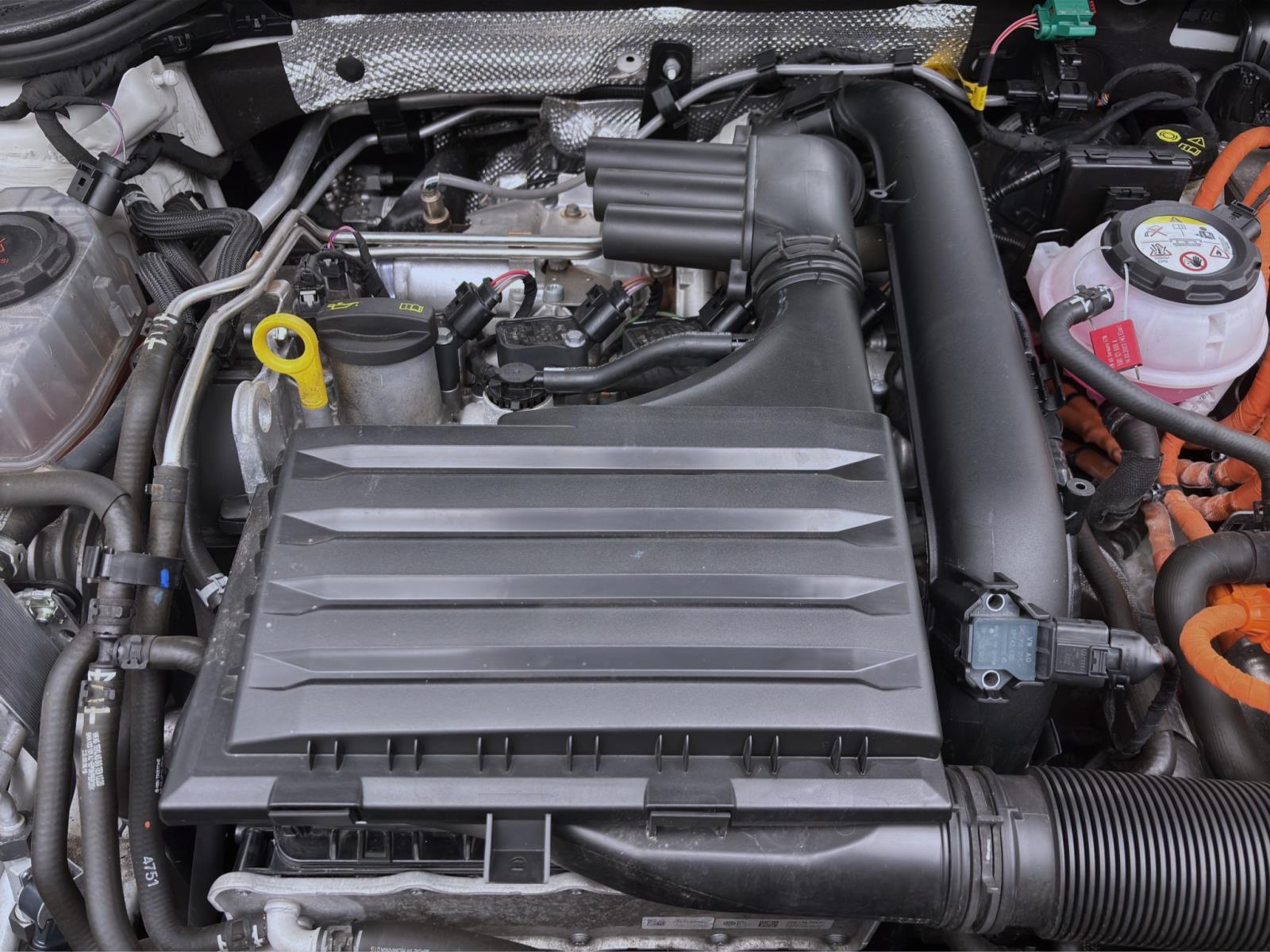 Volkswagen Golf GTE NAVI AHK KAMERA PDC ACC
