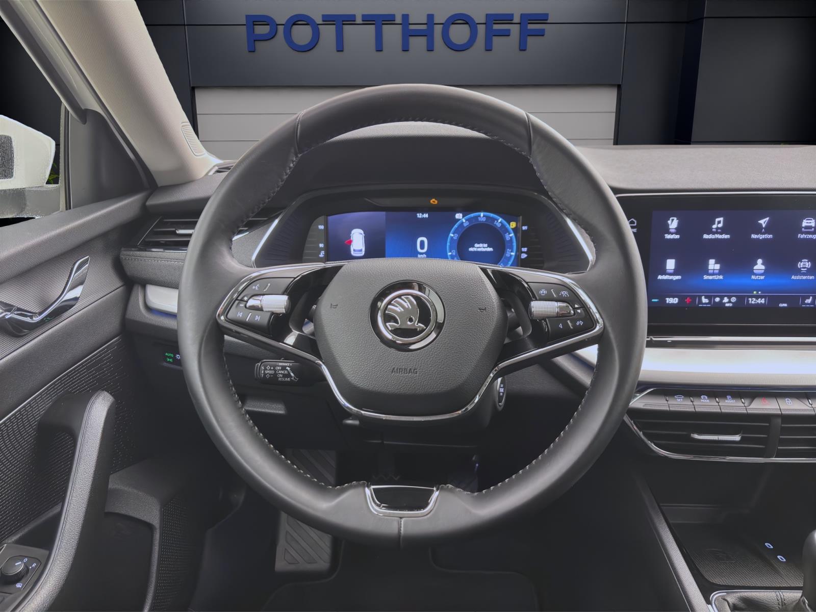 Skoda Octavia Combi 2.0 TDI STYLE NAVI PDC LED KLIMA