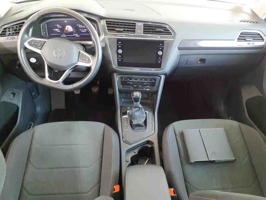 Volkswagen Tiguan 2.0 TDI ELEGANCE KAMERA AHK PDC KLIMA