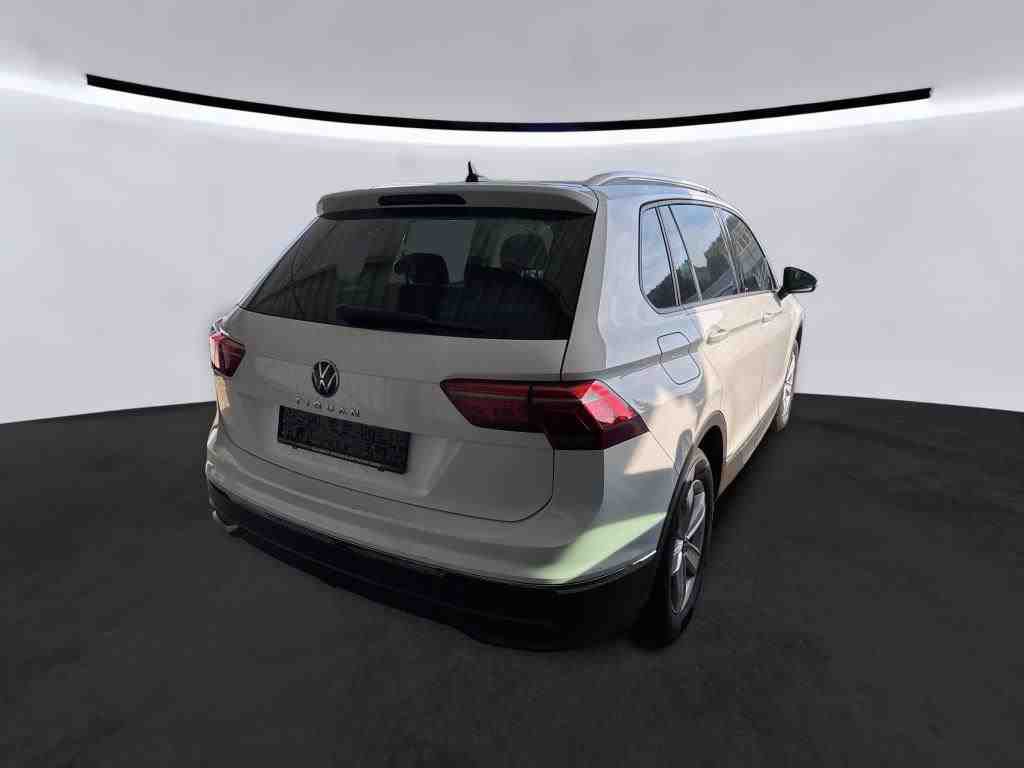 Volkswagen Tiguan 2.0 TDI ACTIVE NAVI AHK MATRIX ACC