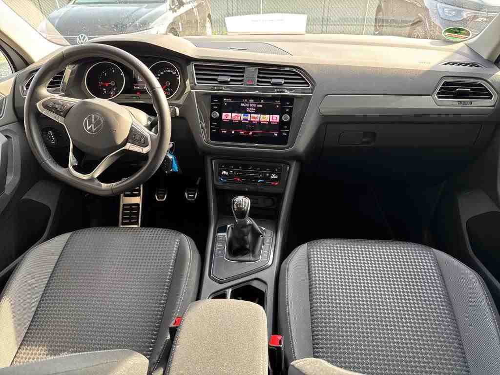 Volkswagen Tiguan 2.0 TDI ACTIVE NAVI AHK MATRIX ACC