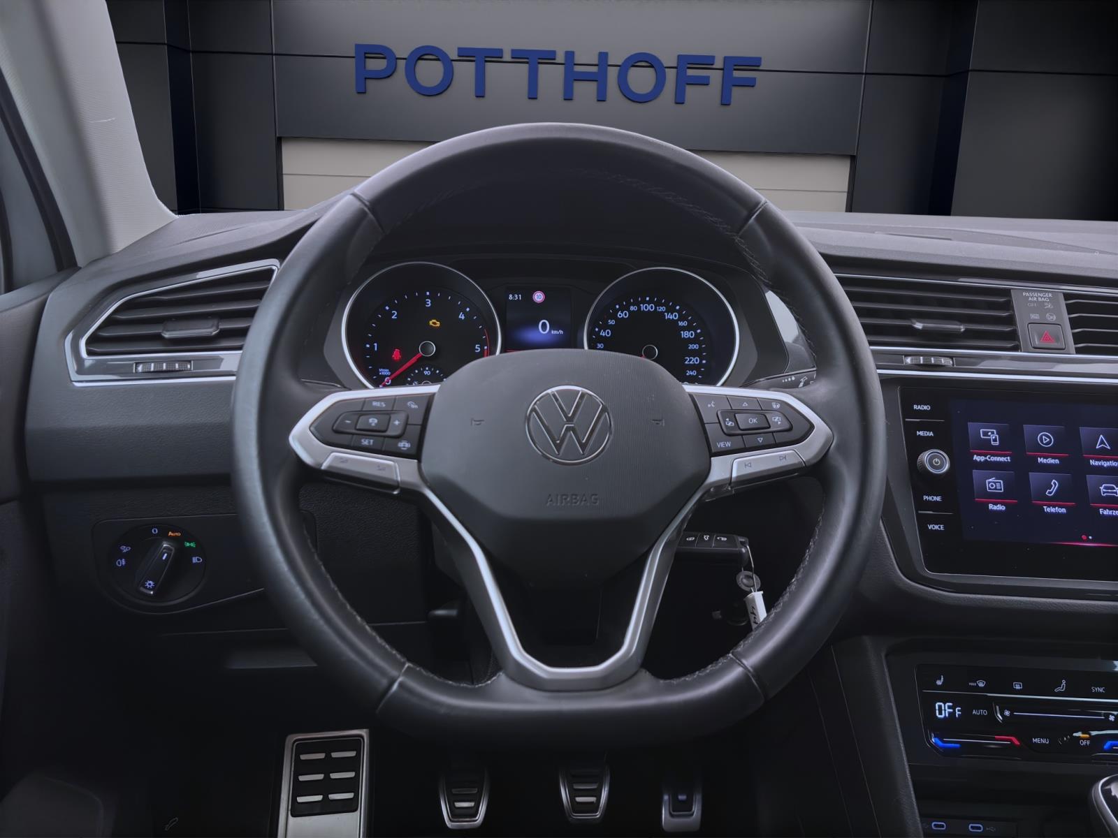 Volkswagen Tiguan 2.0 TDI ACTIVE NAVI AHK MATRIX ACC