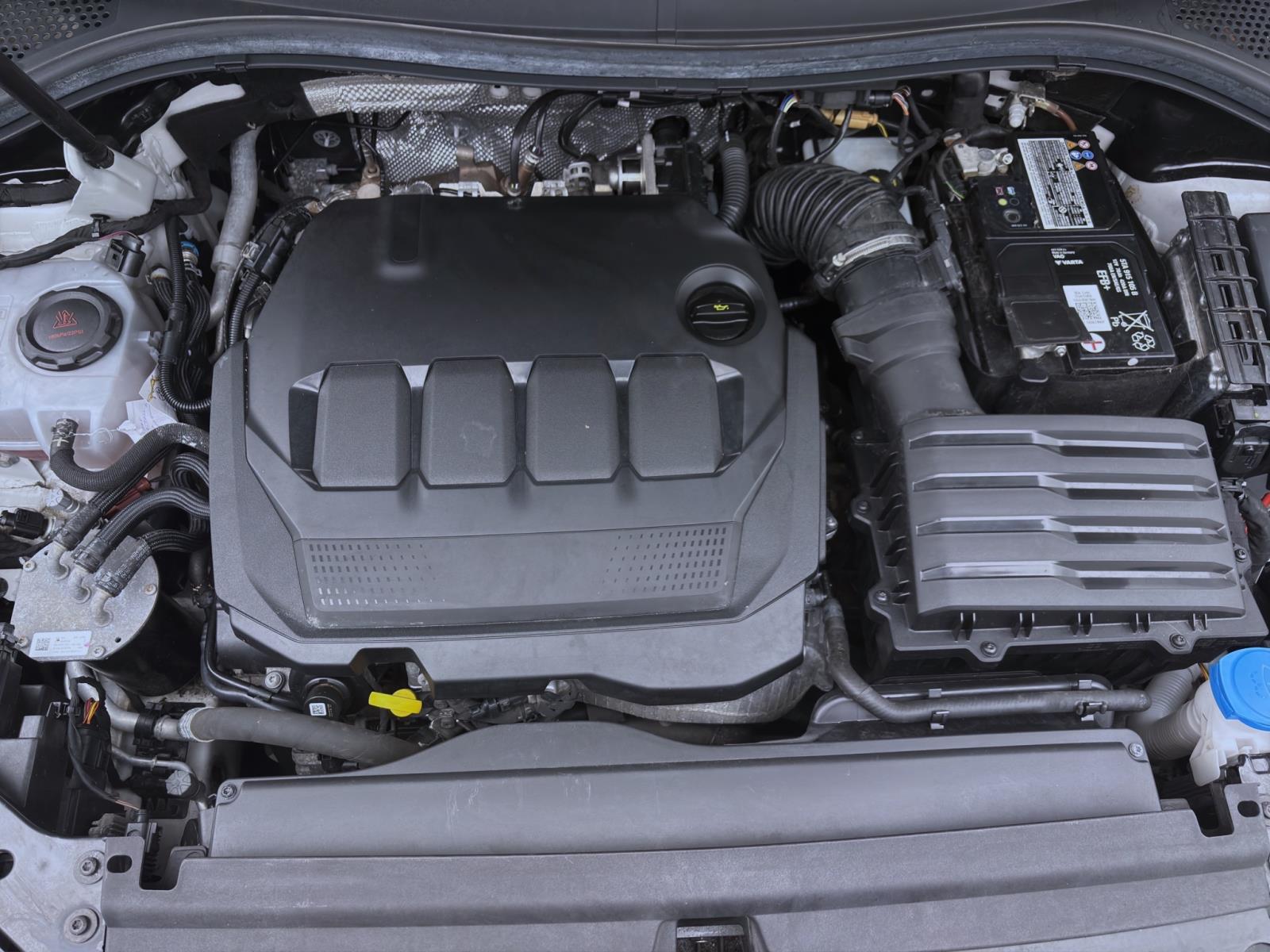 Volkswagen Tiguan 2.0 TDI ACTIVE NAVI AHK MATRIX ACC