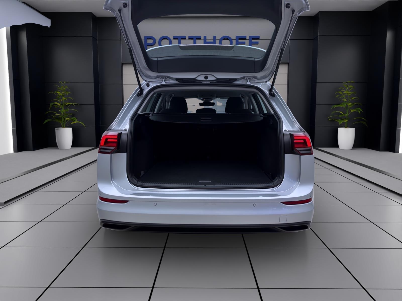 Volkswagen Golf Variant 2.0 TDI LIFE NAVI KLIMA PDC LED