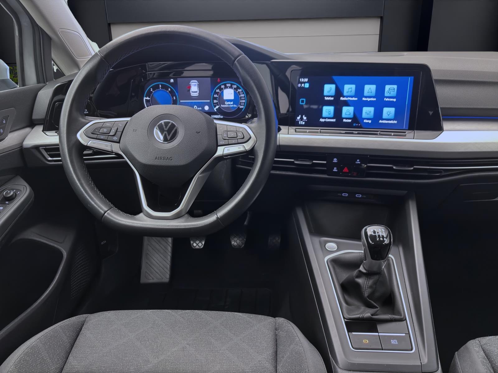 Volkswagen Golf Variant 2.0 TDI LIFE NAVI KLIMA PDC LED