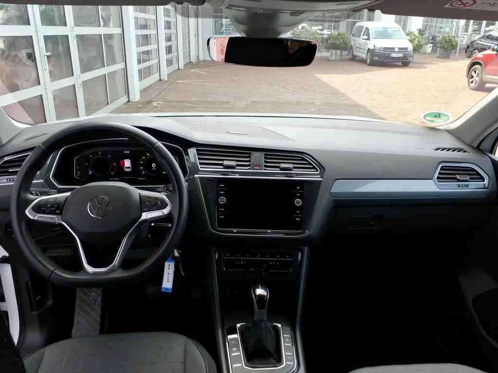 Volkswagen Tiguan 2.0 TDI DSG LIFE NAVI KAMERA PDC LED