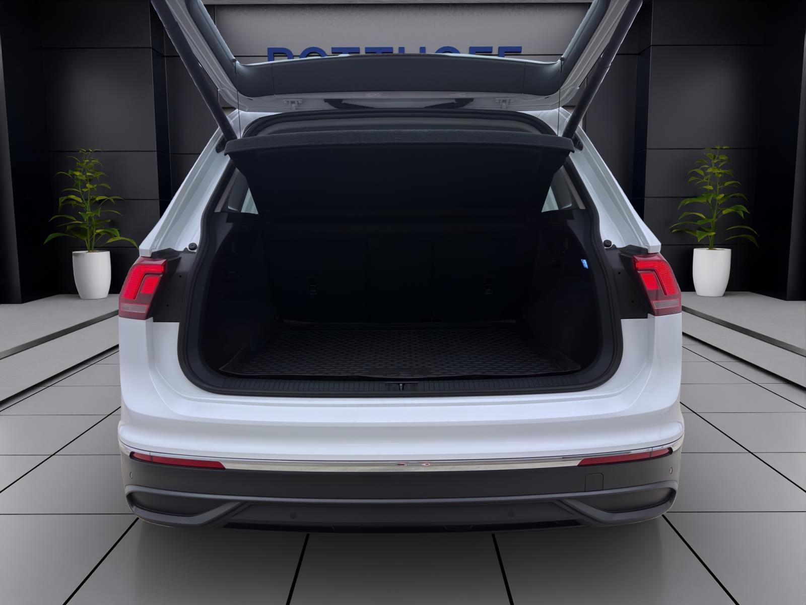 Volkswagen Tiguan 2.0 TDI DSG LIFE NAVI KAMERA PDC LED