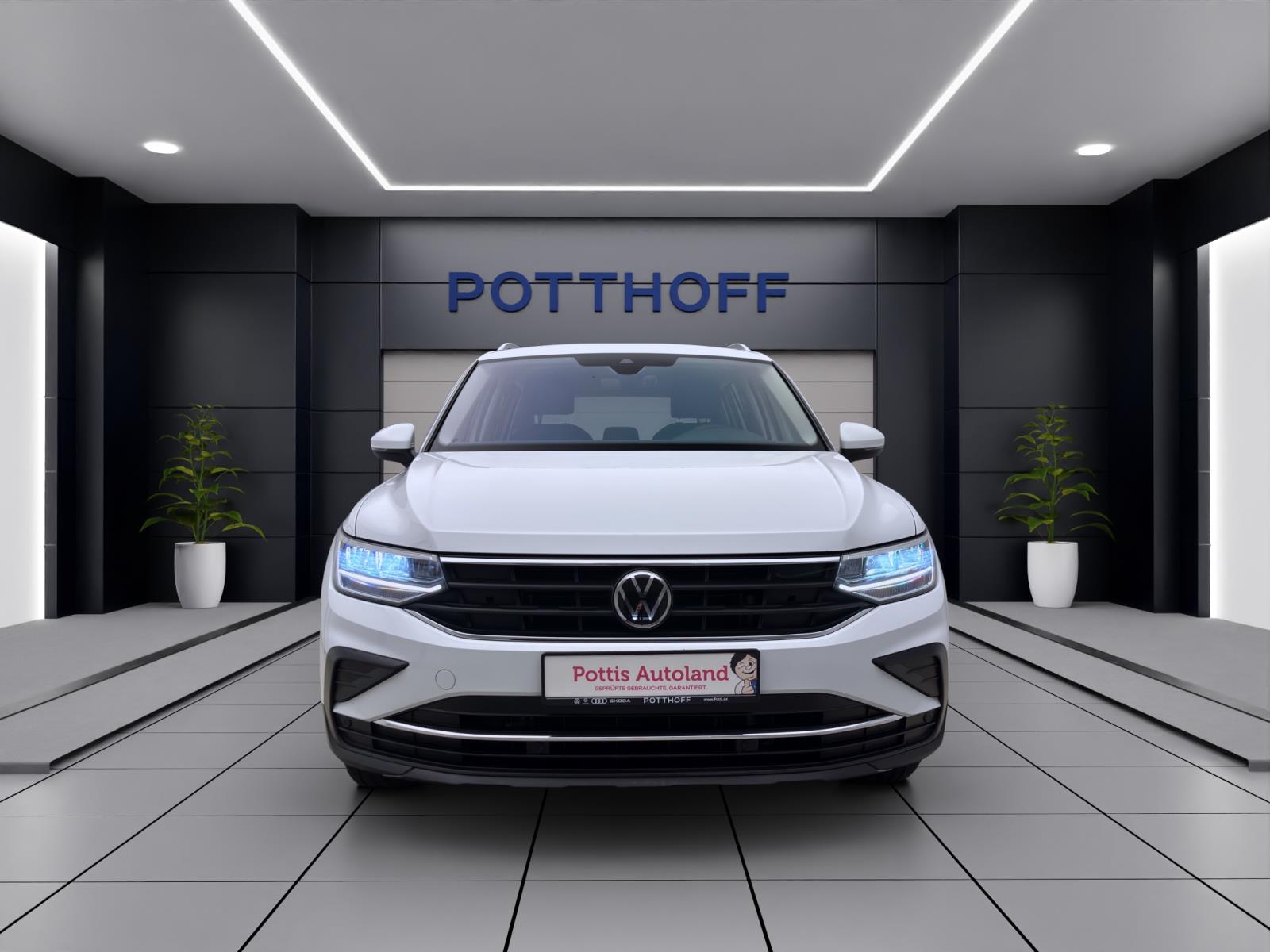 Volkswagen Tiguan 2.0 TDI DSG LIFE NAVI KAMERA PDC LED