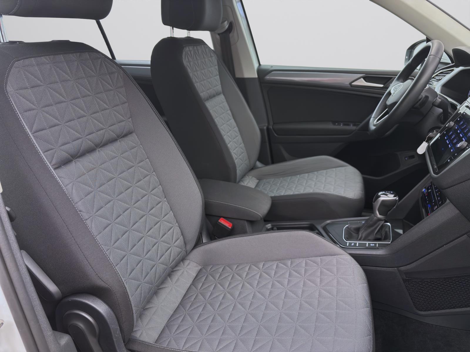 Volkswagen Tiguan 2.0 TDI DSG LIFE NAVI KAMERA PDC LED
