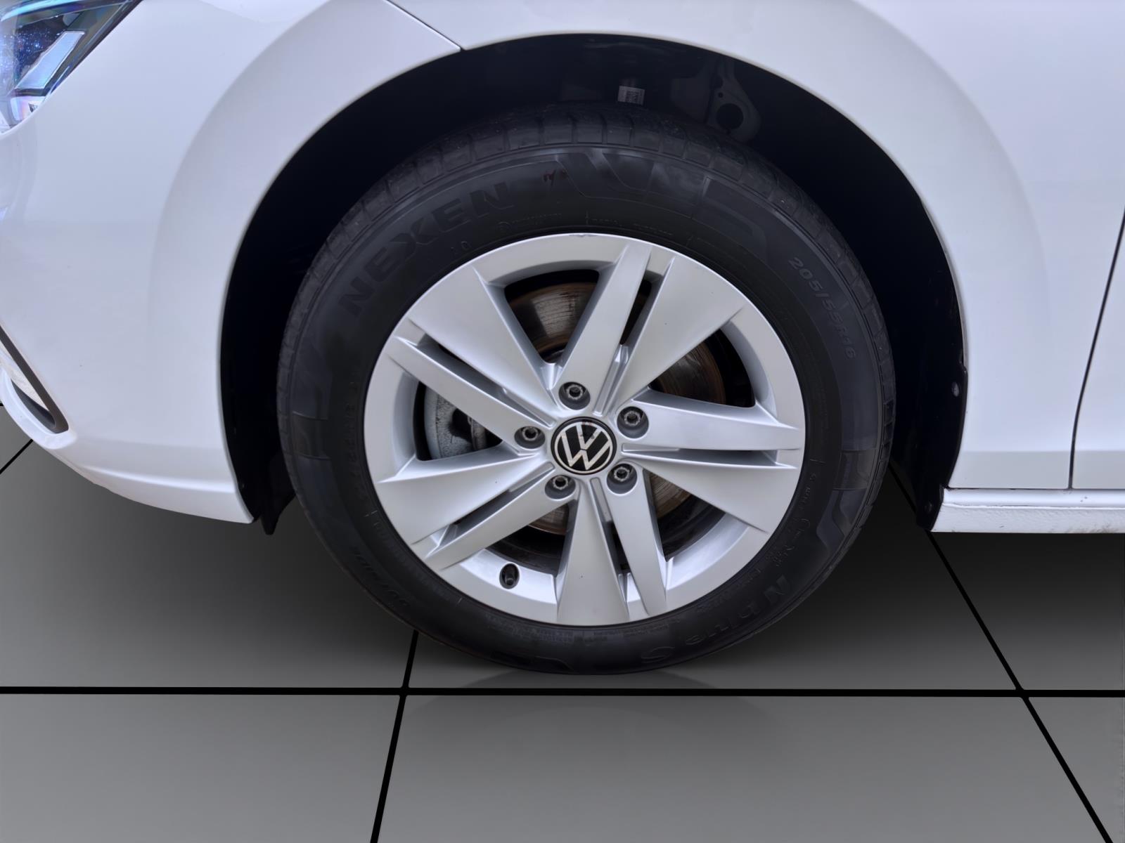 Volkswagen Golf Variant 2.0 TDI DSG LIFE PDC LED NAVI KAMERA