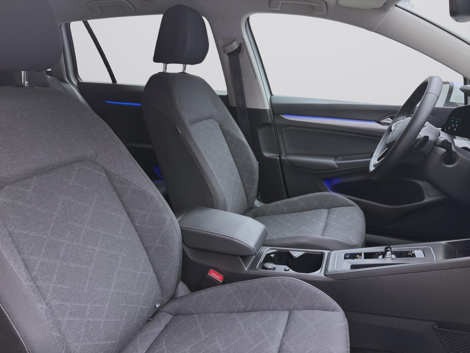 Volkswagen Golf Variant 2.0 TDI DSG LIFE PDC LED NAVI KAMERA