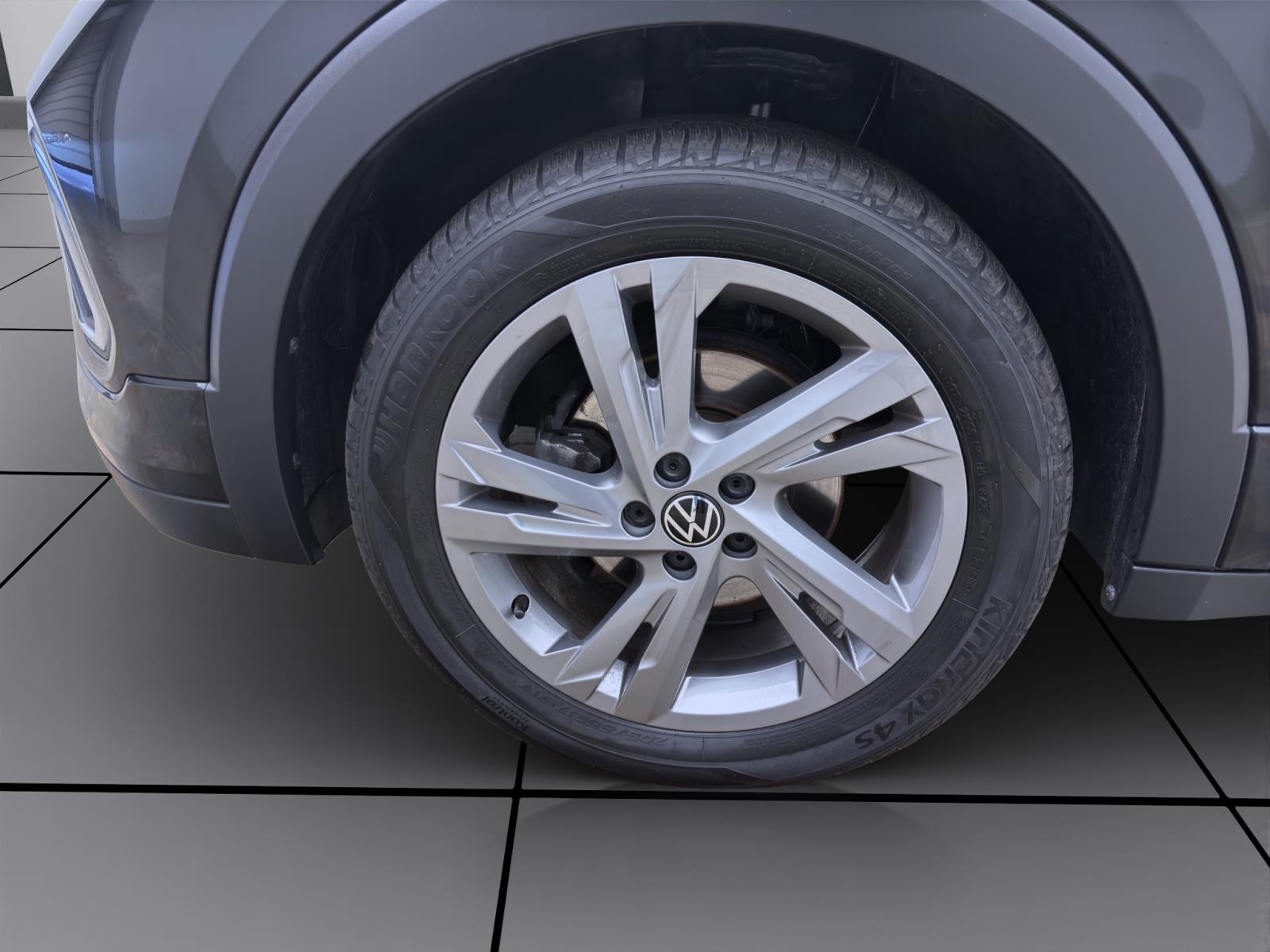 Volkswagen T-Cross 1.5 TSI DSG R-LINE NAVI KLIMA PDC LM17