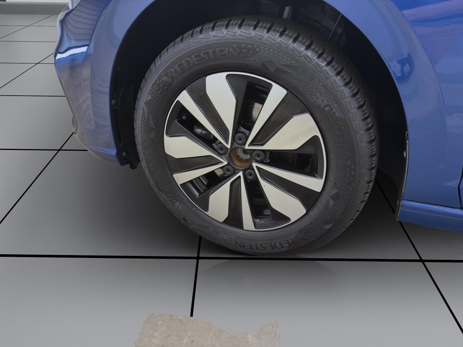 Volkswagen Polo 1.0 TSI MOVE NAVI KLIMA PDC LED