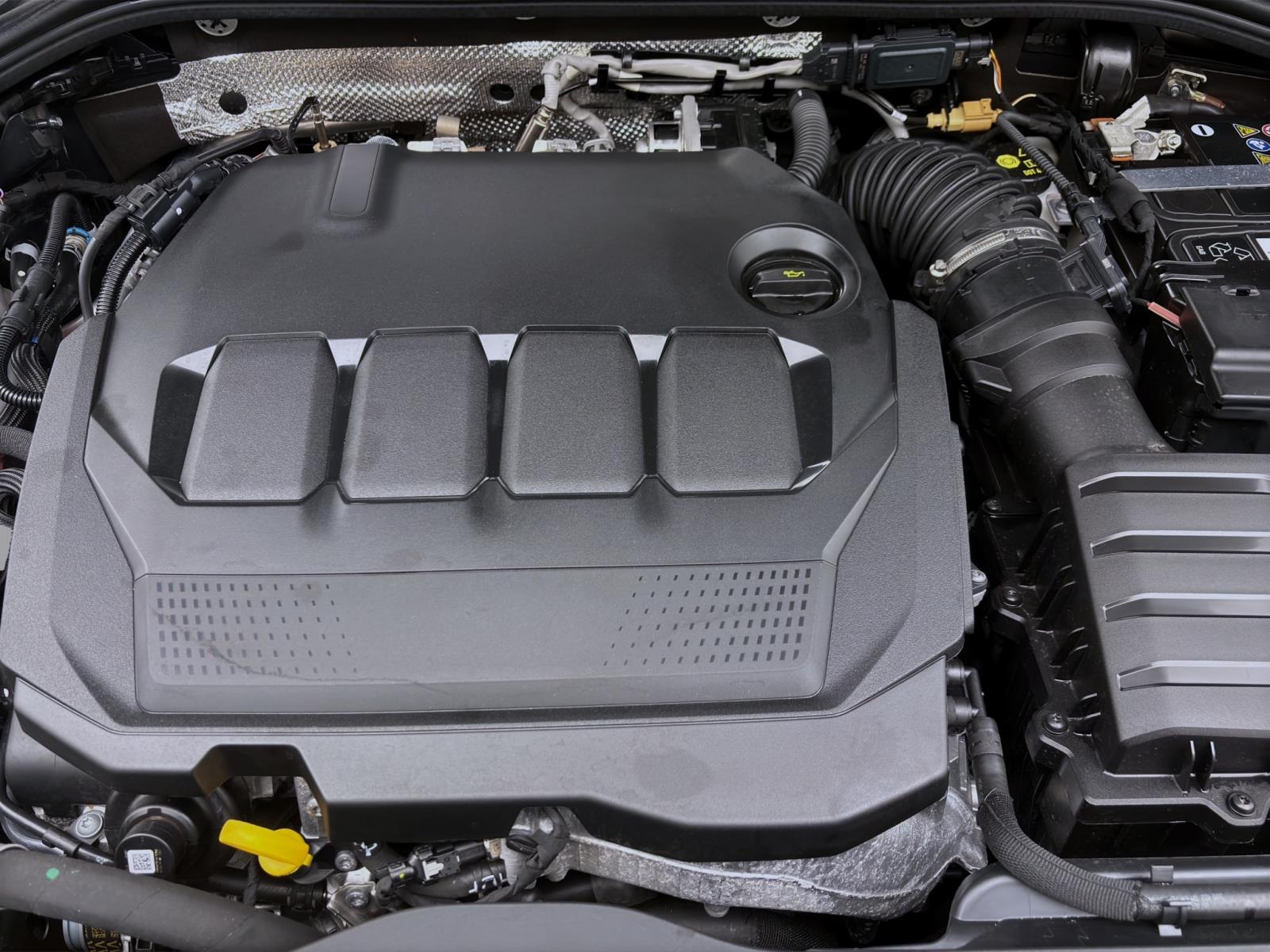 Volkswagen Golf 2.0 TDI DSG GOAL NAVI AHK KAMERA PDC