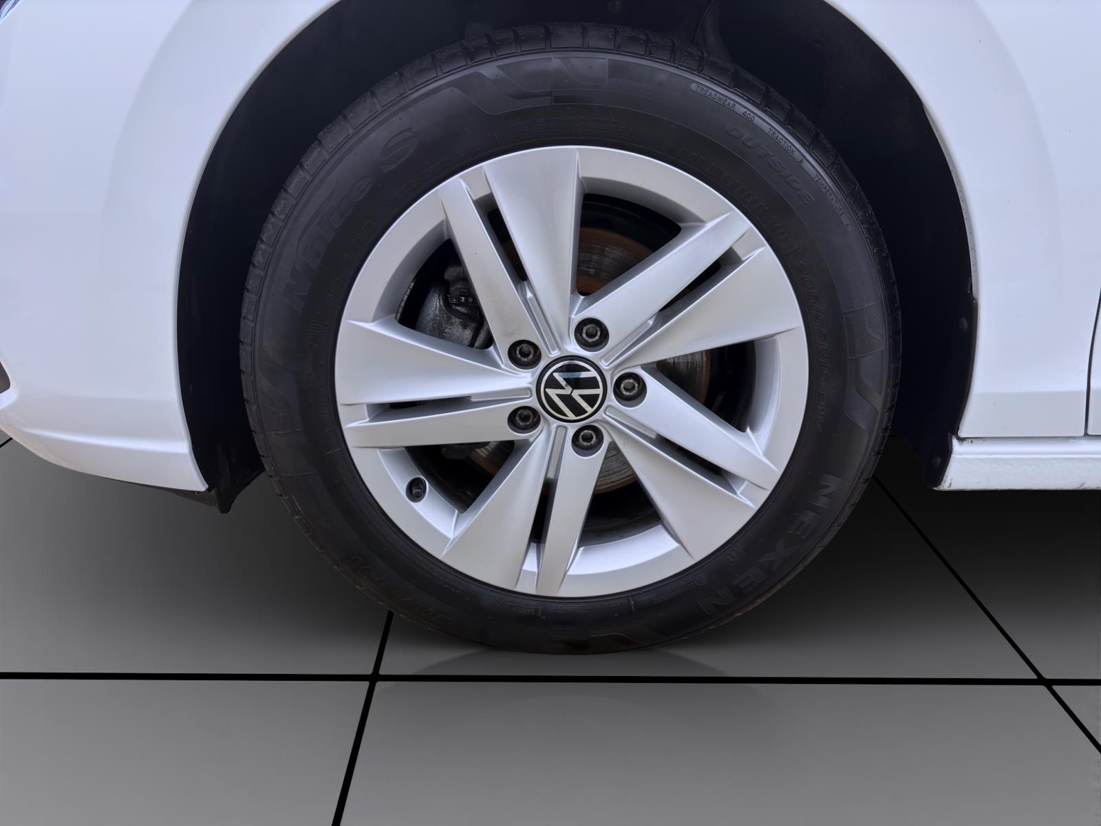 Bild 7: Volkswagen Golf 2.0 TDI DSG LIFE AHK KAMERA ACC SITZHZG