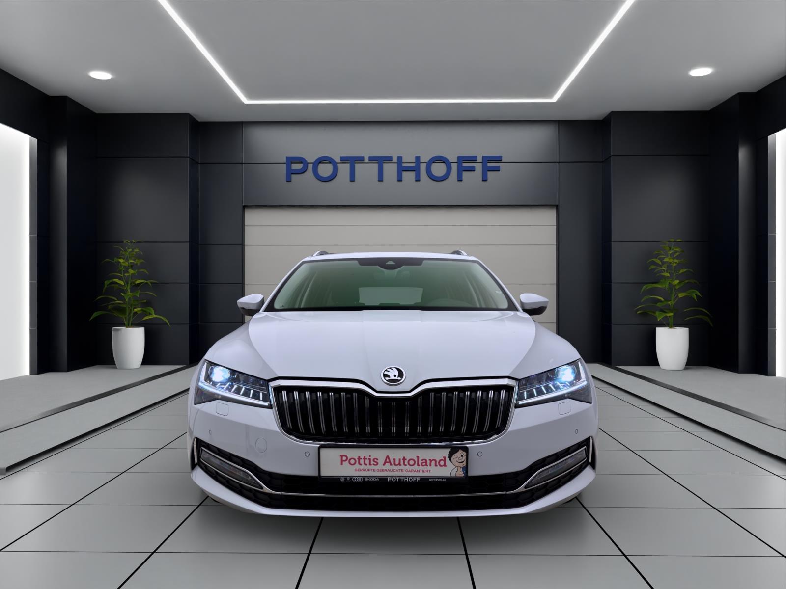 Skoda Superb Combi 2.0 TDI DSG STYLE AHK NAVI MATRIX ACC