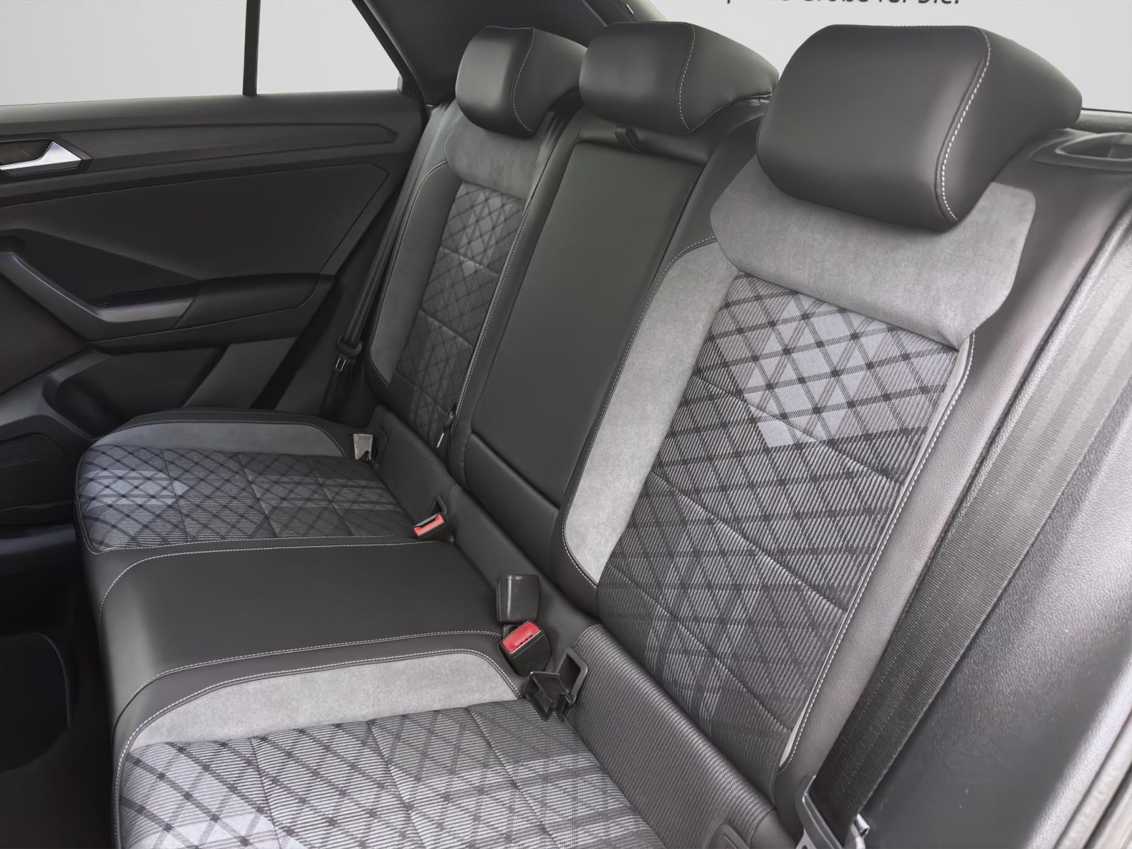 Volkswagen T-Roc 1.0 TSI R-LINE KAMERA PDC SITZHZG ACC