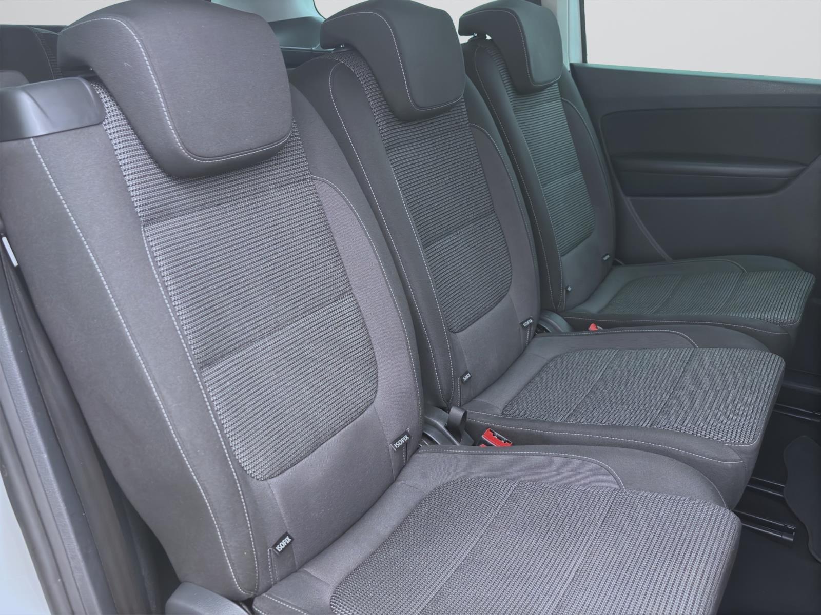 Volkswagen Sharan 2.0 TDI COMFORTLINE NAVI AHK SITZHZG PDC