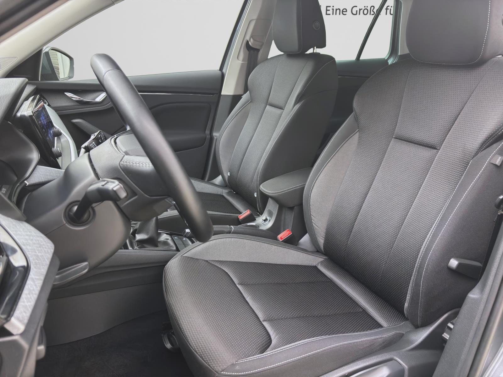 Skoda Kamiq 1.0 TSI TOUR KAMERA PDC SITZHZG