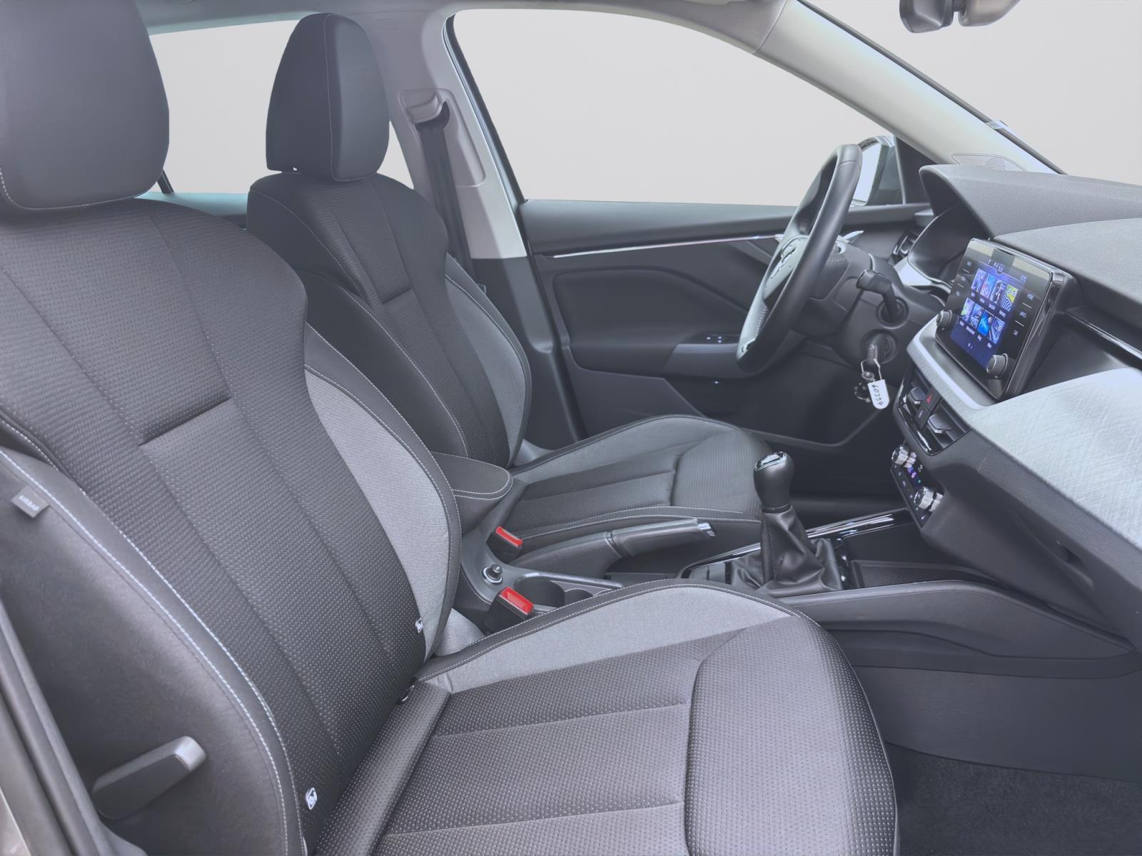 Skoda Kamiq 1.0 TSI TOUR KAMERA PDC SITZHZG