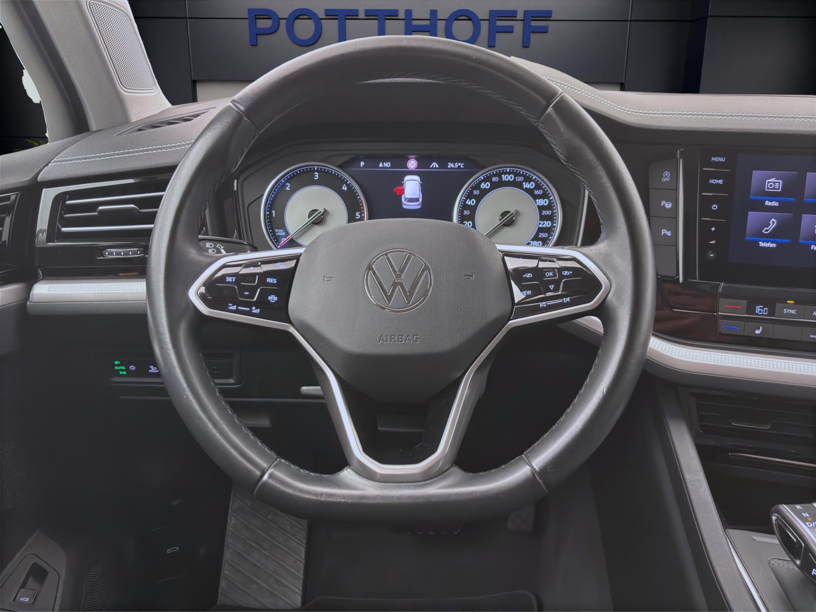Volkswagen Touareg 3.0 TDI DSG 4M LM18 NAVI LED PDC