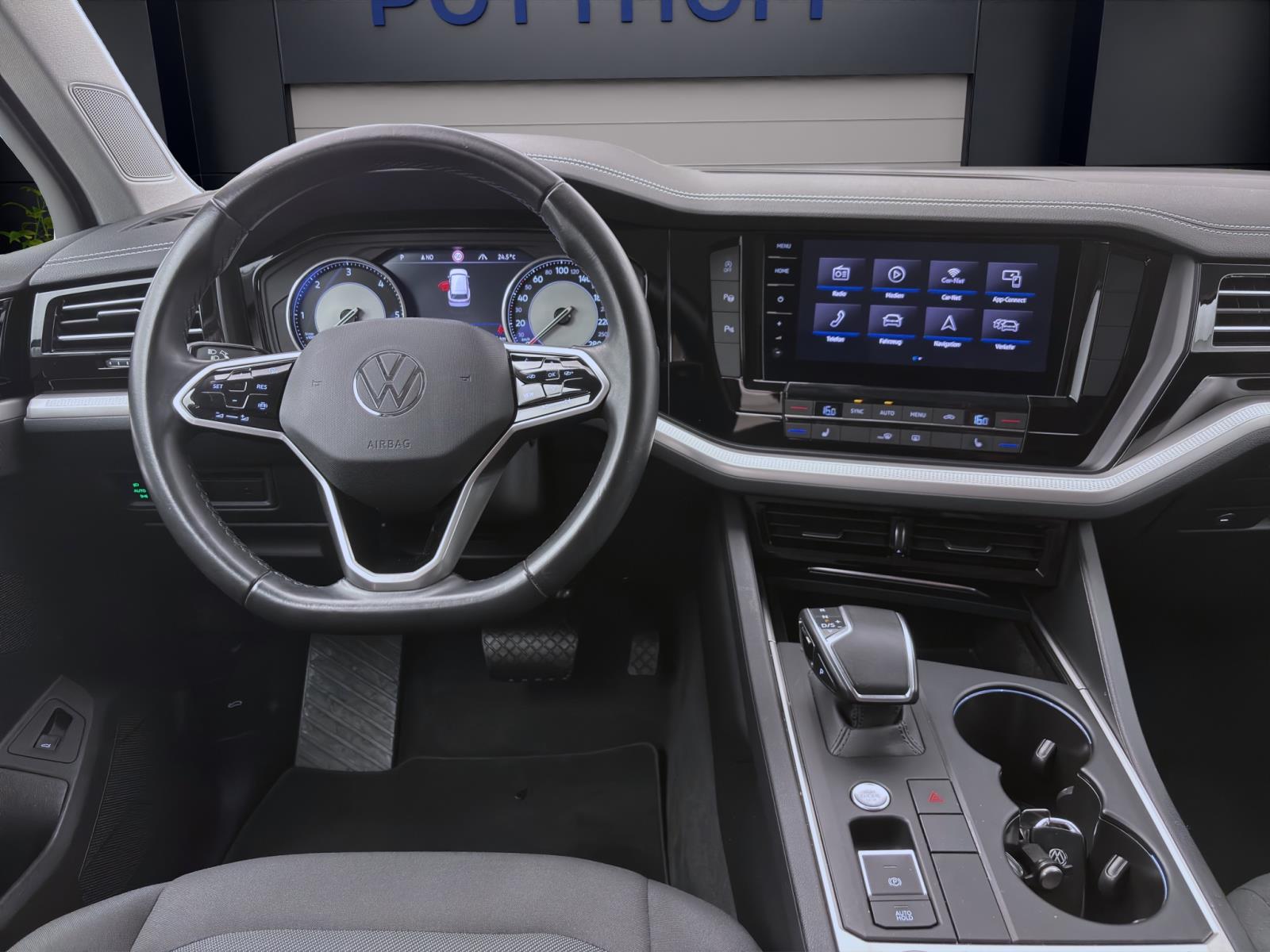 Volkswagen Touareg 3.0 TDI DSG 4M LM18 NAVI LED PDC