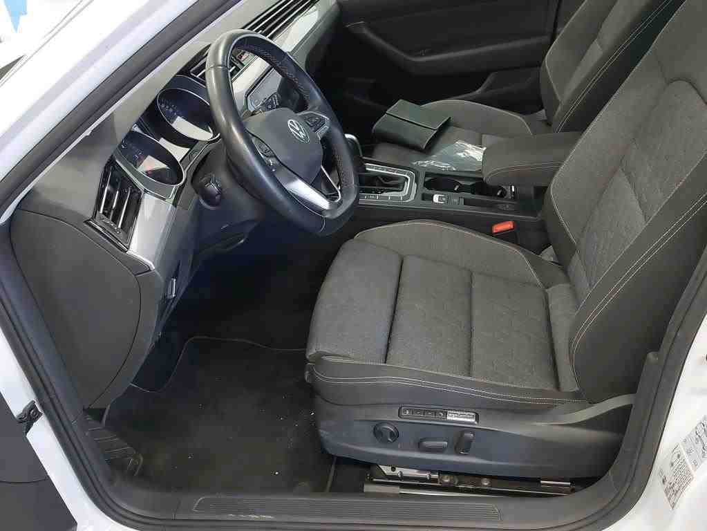 Volkswagen Passat Variant 2.0 TDI DSG BUSINESS STANDHZG AHK NAVI