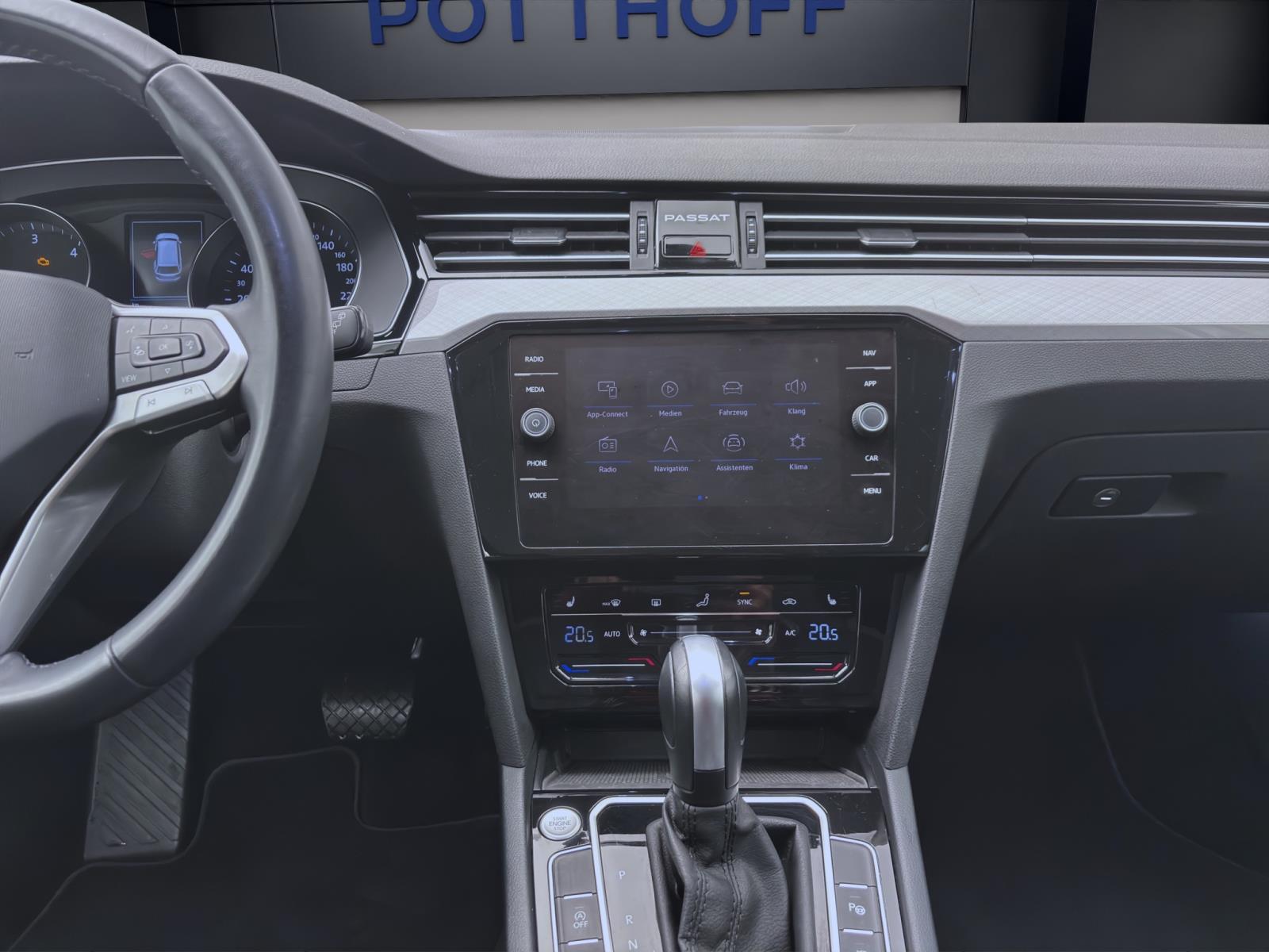 Bild 12: Volkswagen Passat Variant 2.0 TDI DSG BUSINESS STANDHZG AHK NAVI