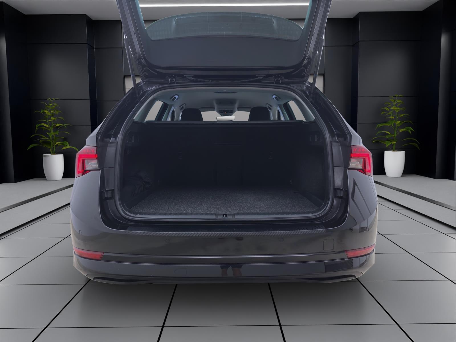 Skoda Octavia Combi iV 1.4 TSI DSG STYLE NAVI ACC MATRIX AHK