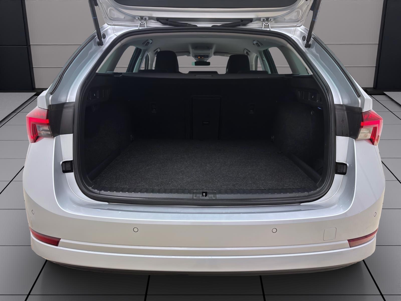 Skoda Octavia Combi iV 1.4 TSI DSG STYLE NAVI SITZHZG PDC ACC