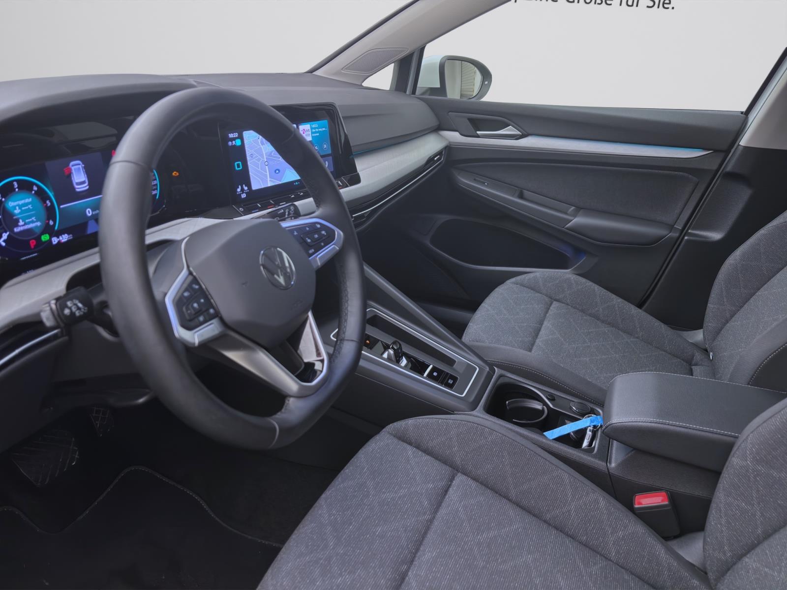 Volkswagen Golf Variant 2.0 TDI DSG LIFE NAVI KAMERA LED ACC