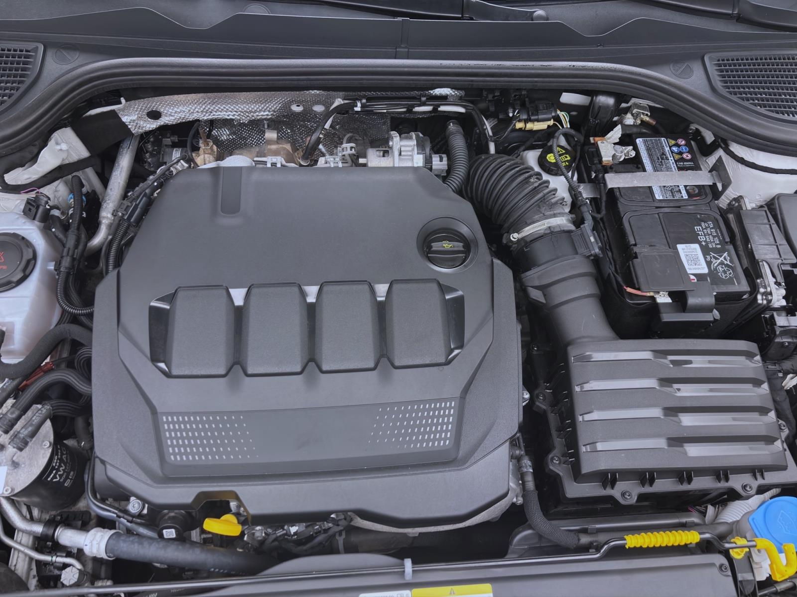 Volkswagen Golf Variant 2.0 TDI DSG LIFE NAVI KAMERA LED ACC