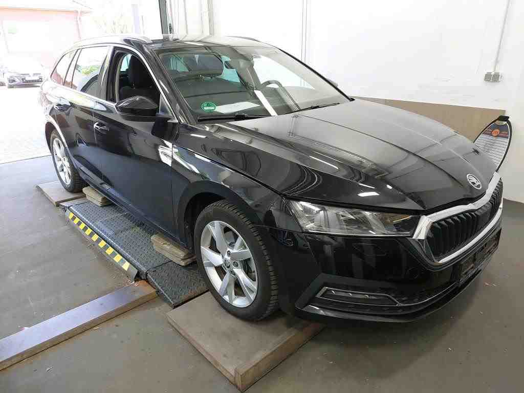 Skoda Octavia Combi iV 1.4 TSI DSG STYLE NAVI ACC MATRIX PDC