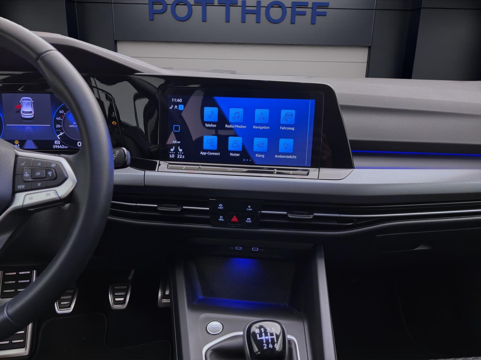 Volkswagen Golf 1.5 TSI ACTIVE NAVI ACC SITZHZG PDC