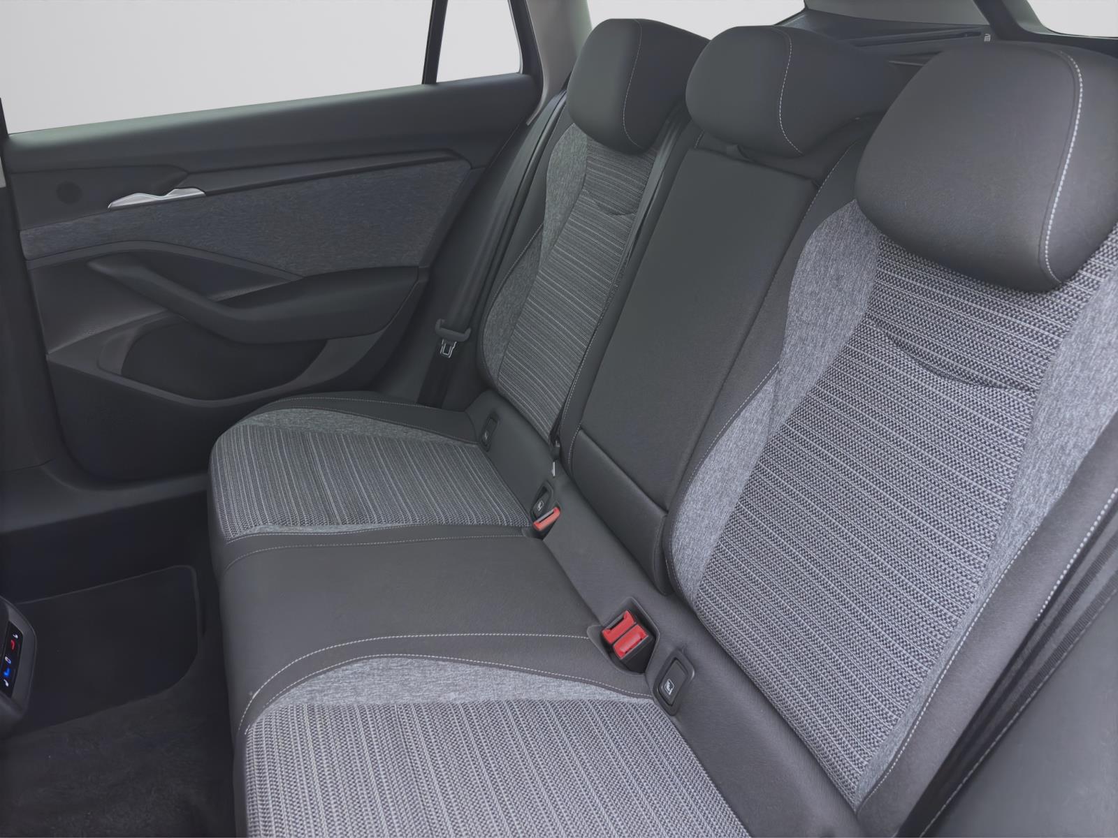 Skoda Superb Combi 1.5 TSI DSG SELECTION NAVI ACC SITZHZG PDC
