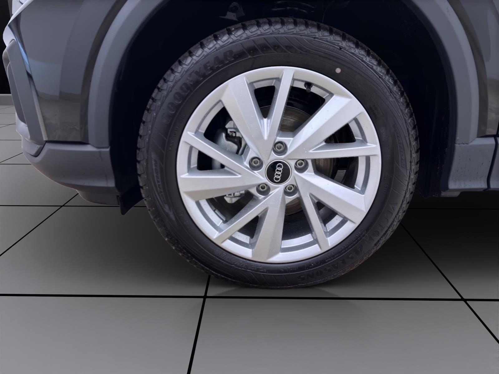 Audi Q2 30 TDI MATRIX PDC KAMERA SITZHZG