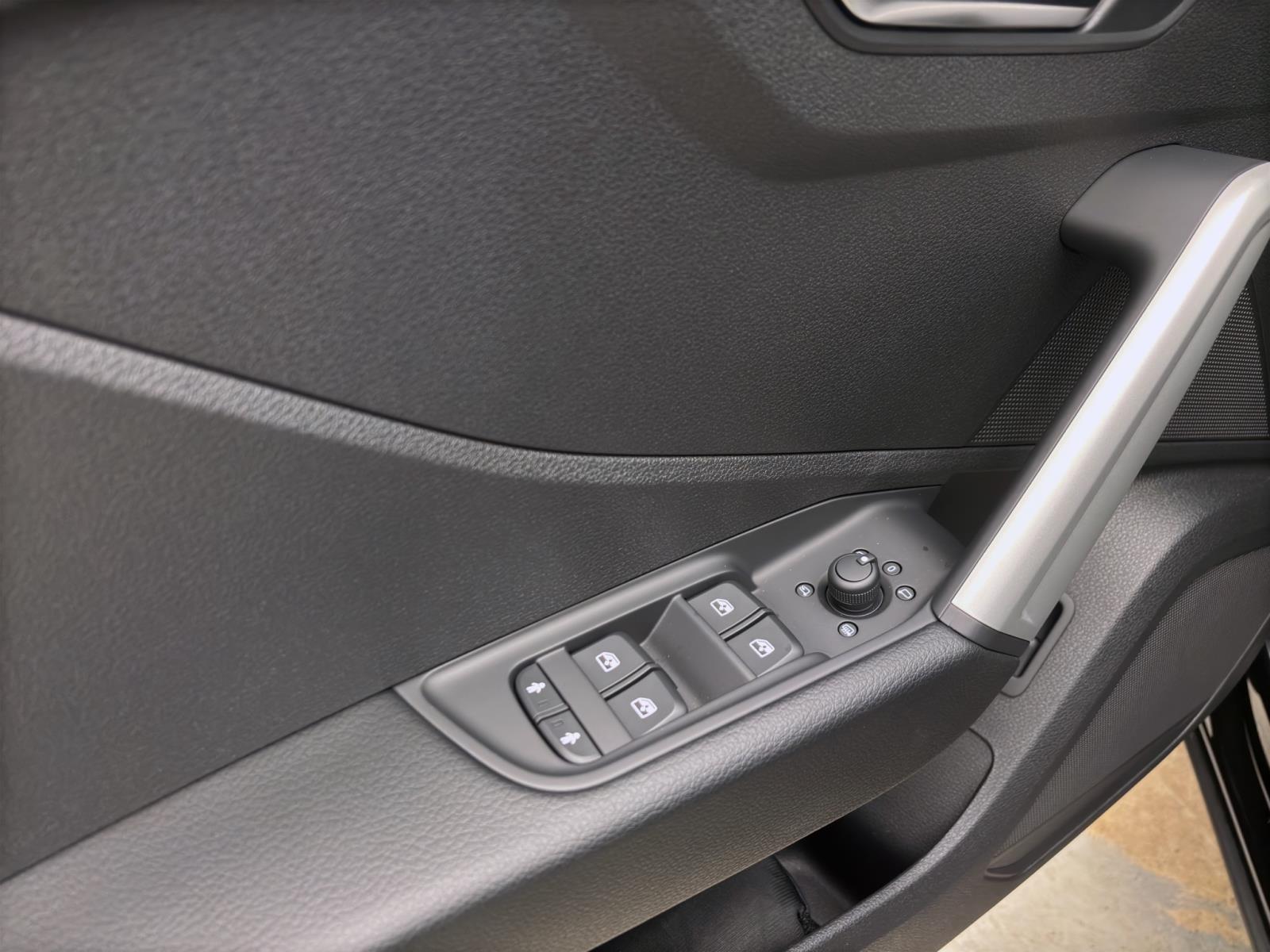 Audi Q2 30 TDI MATRIX PDC KAMERA SITZHZG