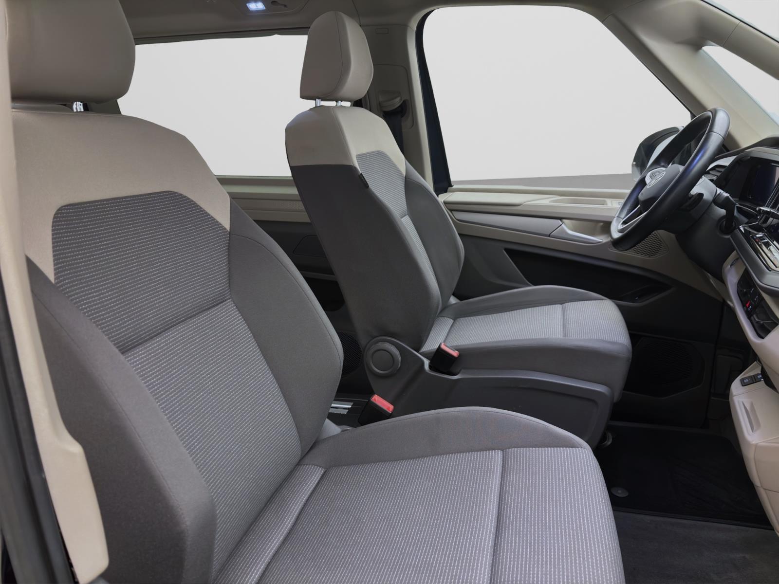 Volkswagen T7 Multivan 1.4 eHybrid DSG PANO AHK NAVI IQ.LIGHT