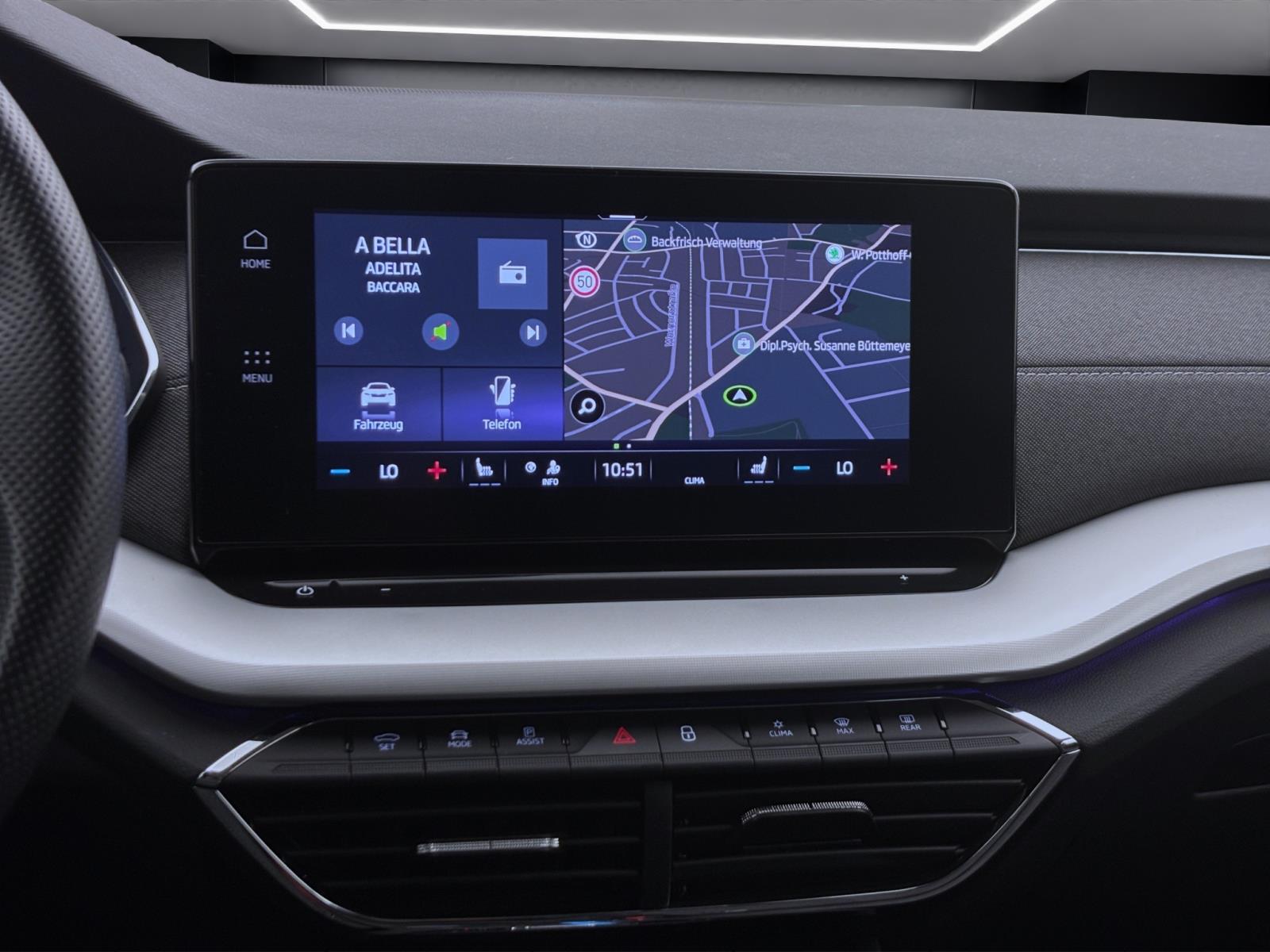 Skoda Octavia Combi 2.0 TDI DSG STYLE NAVI ACC MATRIX AHK