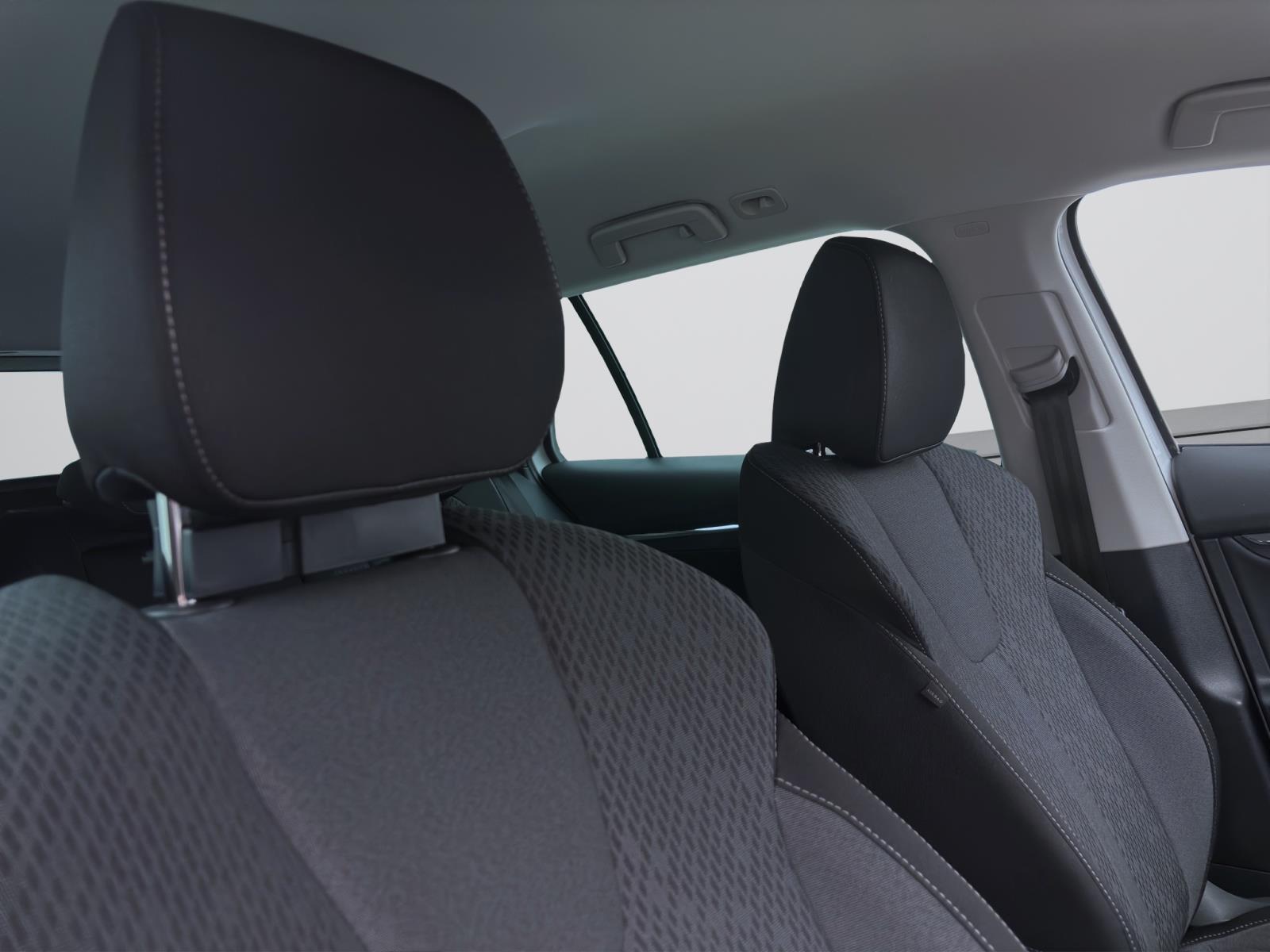Skoda Octavia Combi 2.0 TDI DSG STYLE NAVI ACC MATRIX AHK