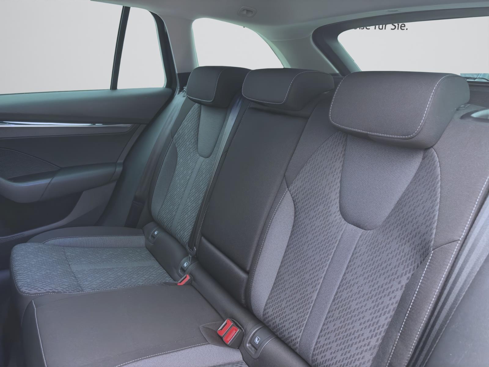 Skoda Octavia Combi iV 1.4 TSI DSG STYLE NAVI ACC SITZHZG PDC