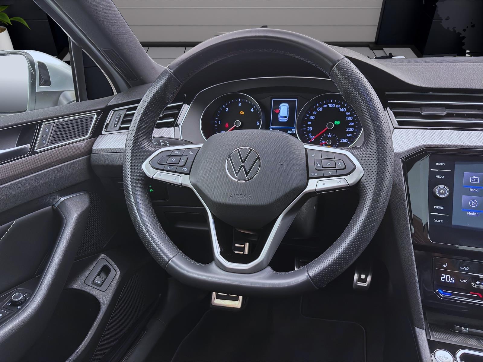 Bild 9: Volkswagen Passat Variant 2.0 TDI DSG 4M ALLTRACK PANO AHK NAVI KAMERA