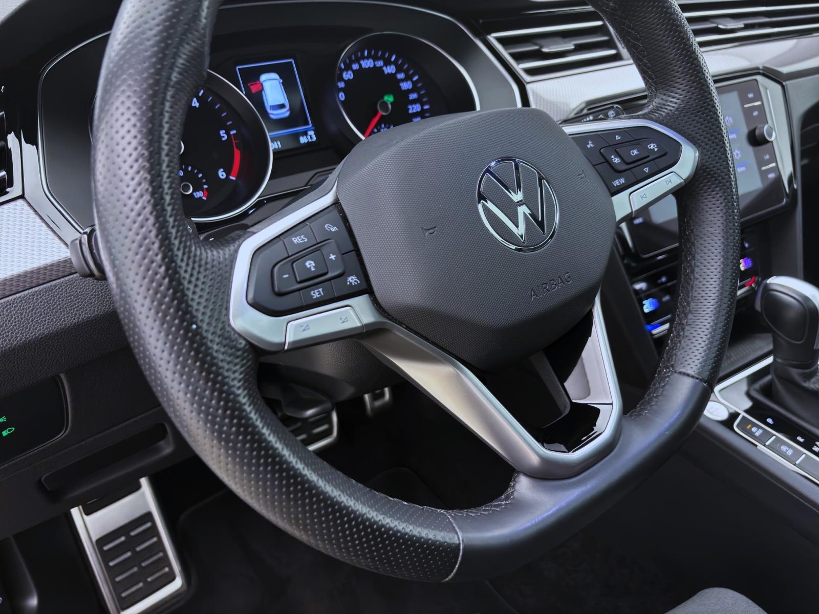Bild 15: Volkswagen Passat Variant 2.0 TDI DSG 4M ALLTRACK PANO AHK NAVI KAMERA