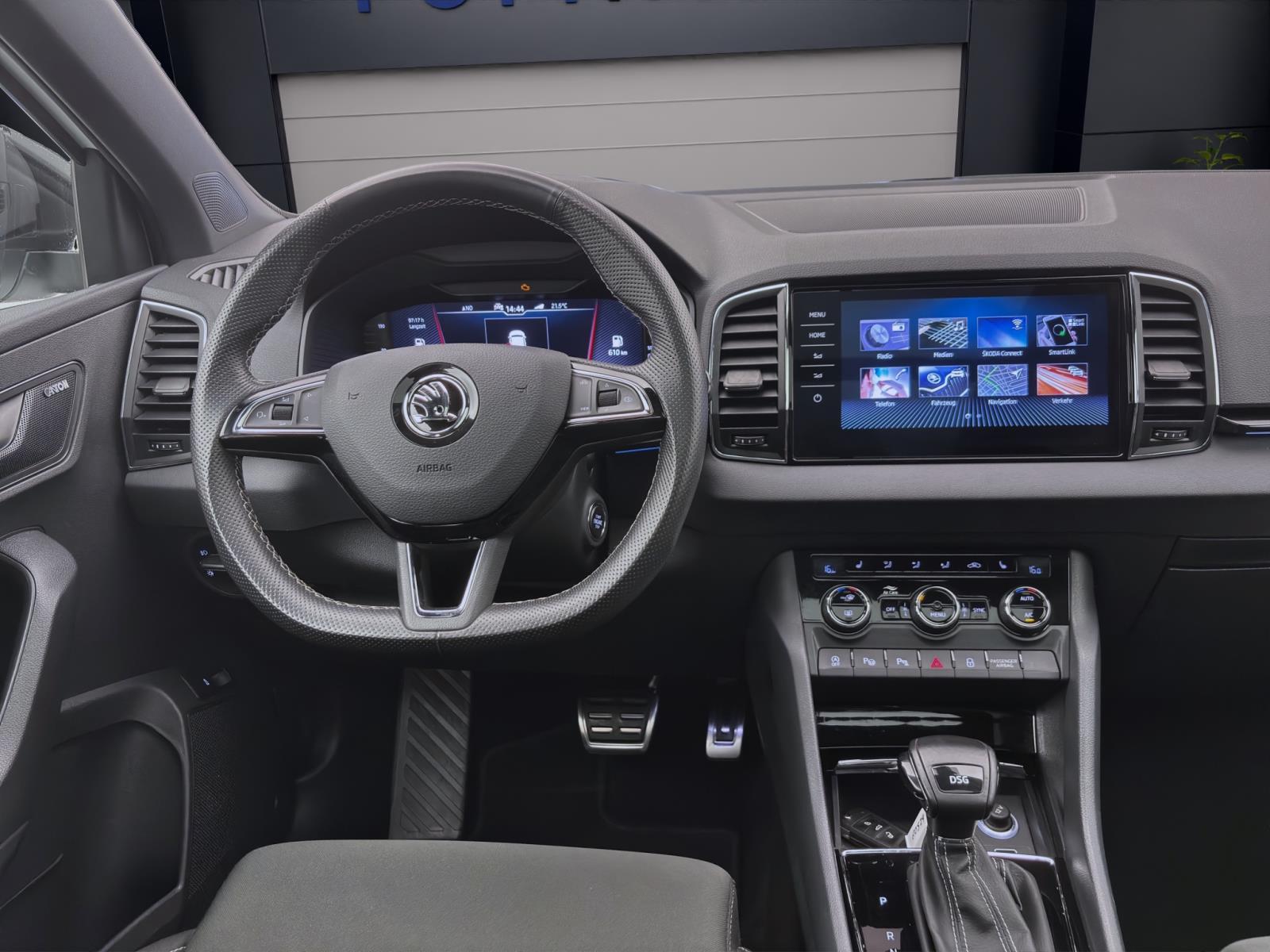 Skoda Karoq 1.5 TSI DSG SPORTLINE PANO NAVI KAMERA SITZHZG