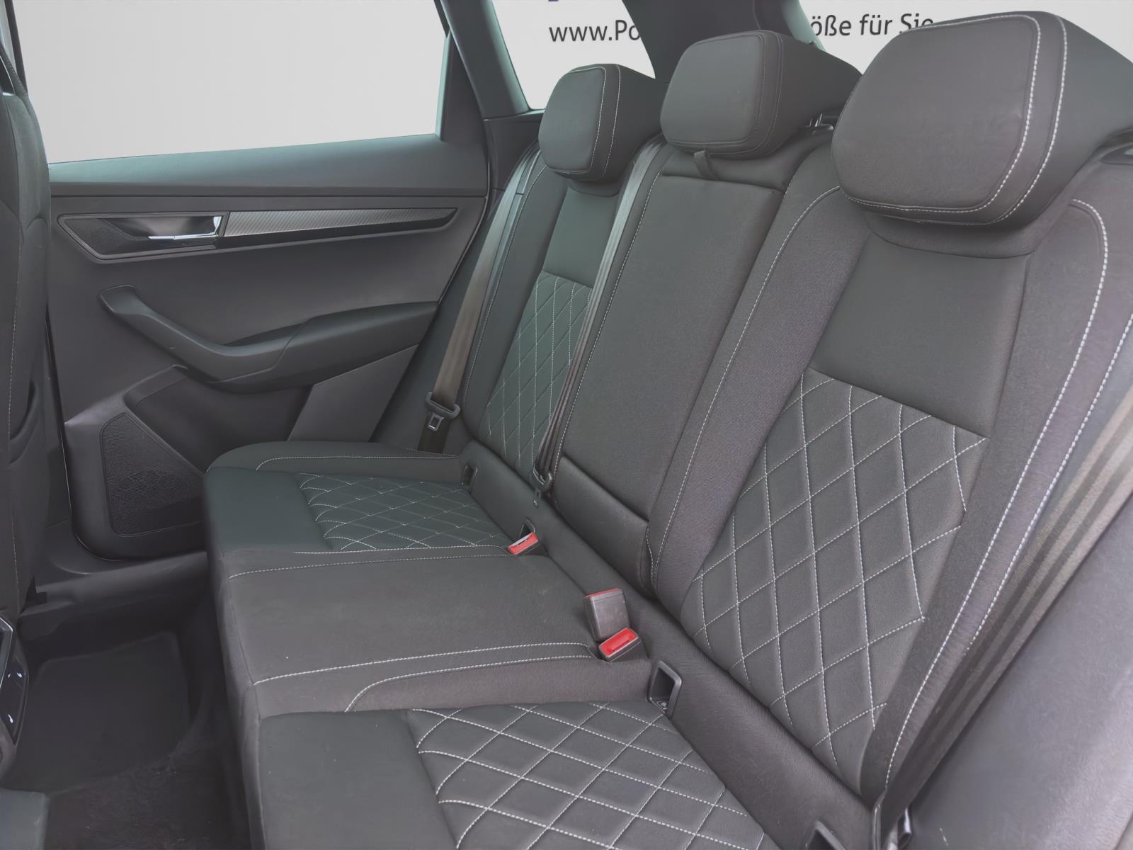 Skoda Karoq 1.5 TSI DSG SPORTLINE PANO NAVI KAMERA SITZHZG