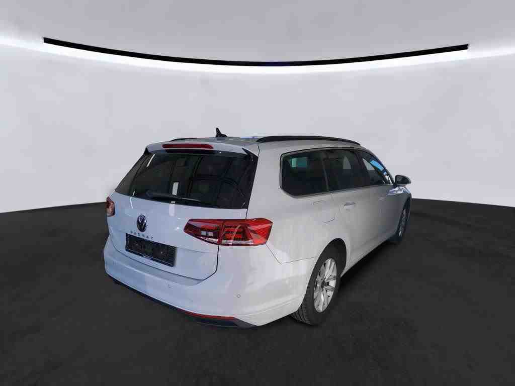 Volkswagen Passat Variant 2.0 TDI DSG BUSINESS PANO NAVI AHK ACC