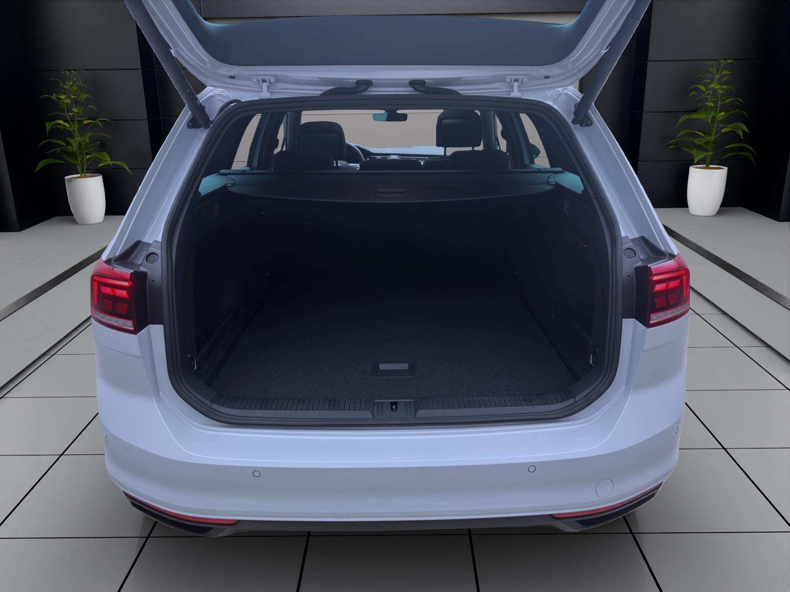 Bild 3: Volkswagen Passat Variant 2.0 TDI DSG BUSINESS PANO NAVI AHK ACC